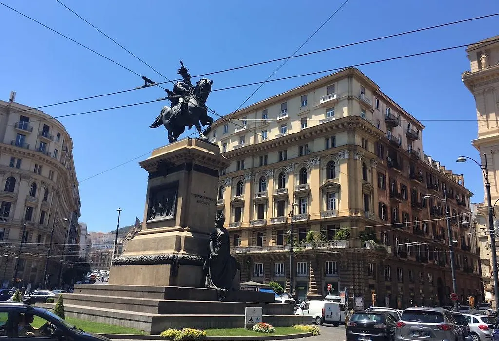 Neapolitan Rooms-1